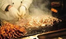 路边烤鱿鱼爆料视频,揭秘美食背后的烟火气与人间烟火