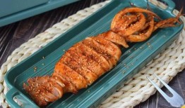 路边烤鱿鱼爆料视频,揭秘美食背后的烟火气与人间烟火