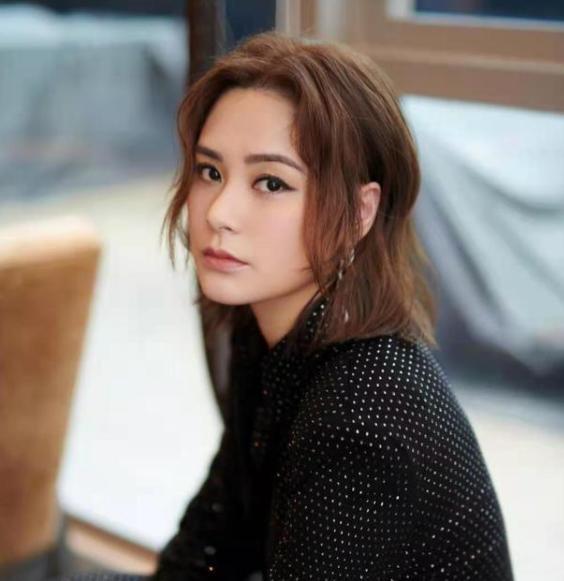 娱乐吃瓜女星复工,吃瓜女星华丽复工,重返荧幕引热议